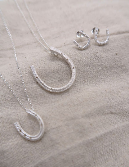 Large Horse Shoe Pendant